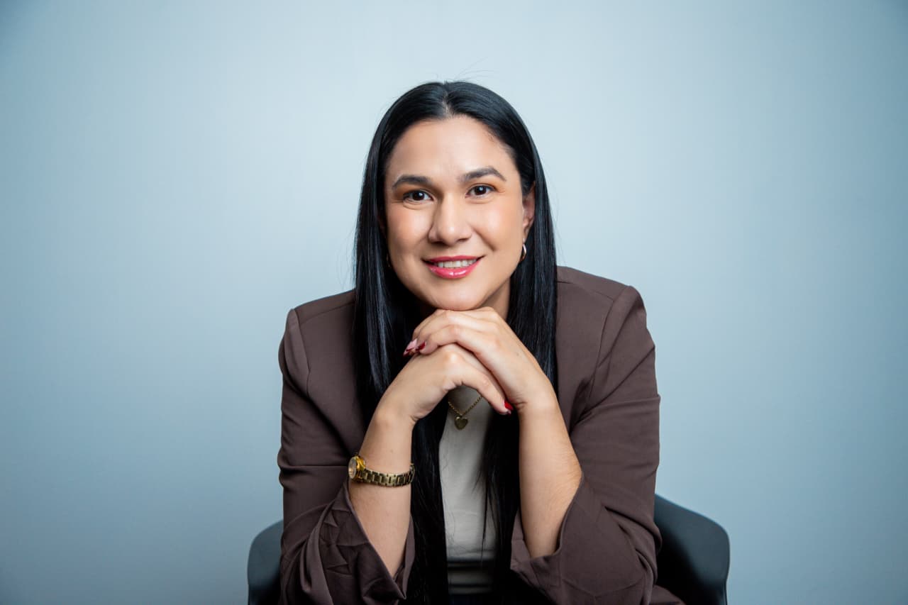 Ing. Diana Paredes, autora del libro Gratitud